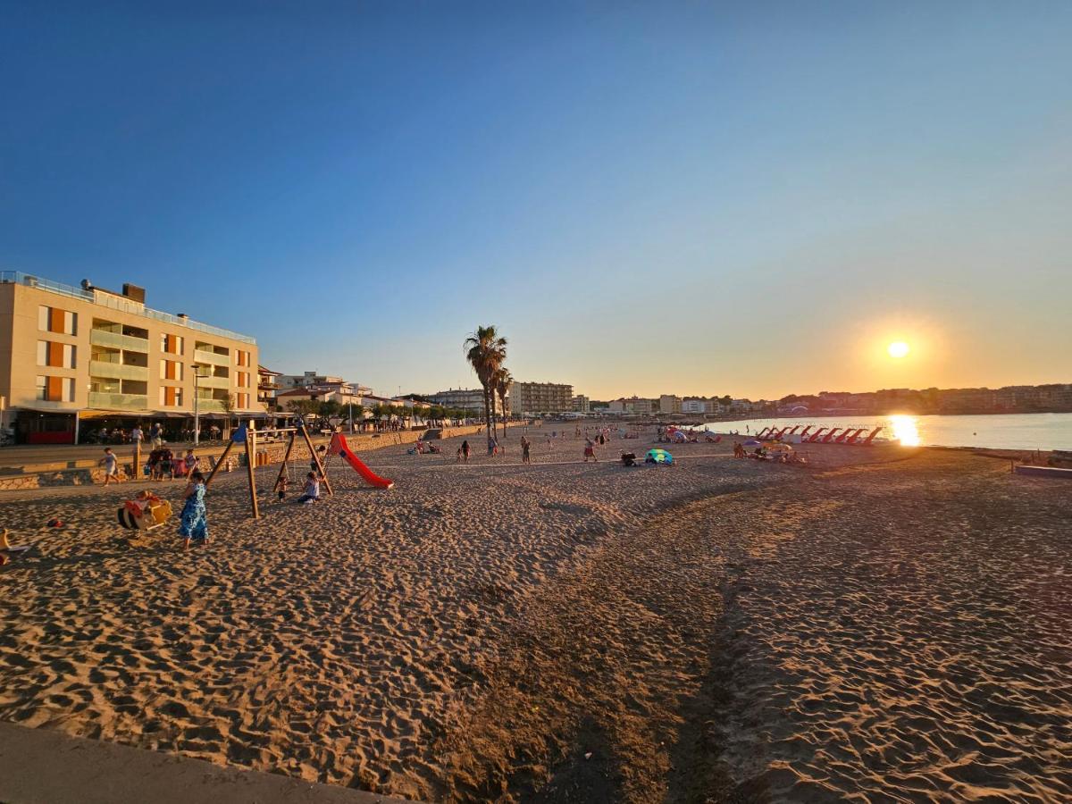 הוילה L' Escala Casa Sebastian מראה חיצוני תמונה